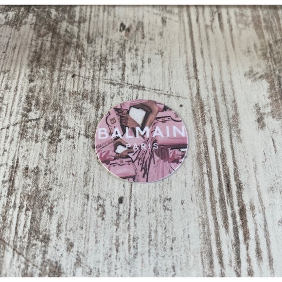 Brand new Balmain logo - Picture 2 of 2